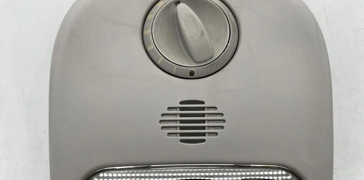 Plafonnier PEUGEOT 407 PHASE 1 BREAK occasion
