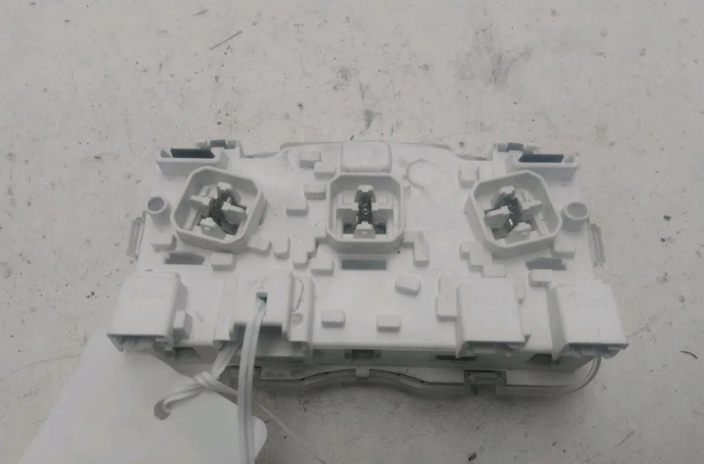 Plafonnier Peugeot 5008 II (MC_, MJ_, MR_, M4_) 1.5 bluehdi 130 (mcyhzj, mcyhzr, mcyhzx) (2018) occasion