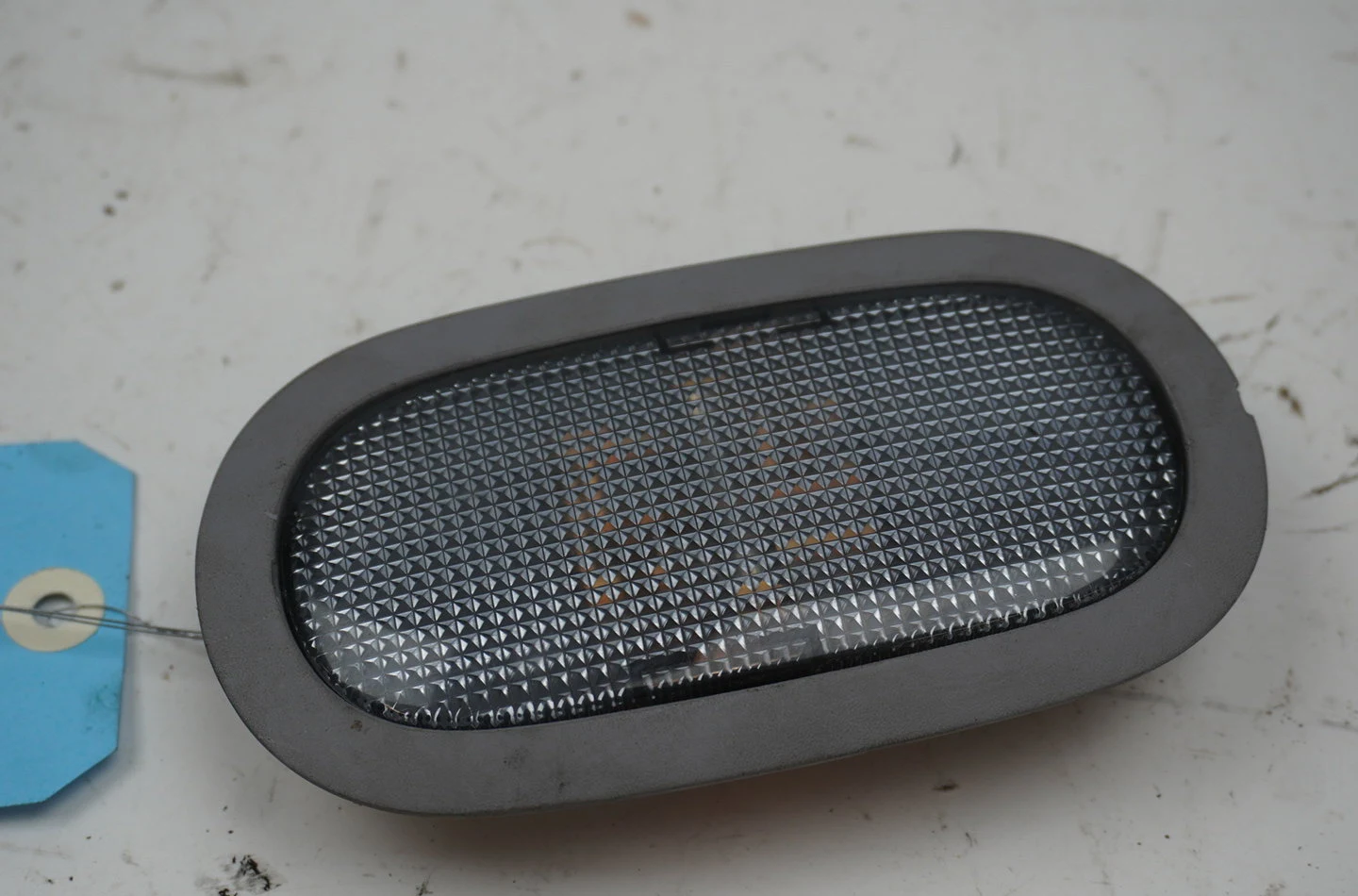 Plafonnier Renault CLIO II (BB_, CB_) 1.2 (bb0a, bb0f, bb10, bb1k, bb28, bb2d, bb2h, cb0a,... (1998-2010) 5 portes occas