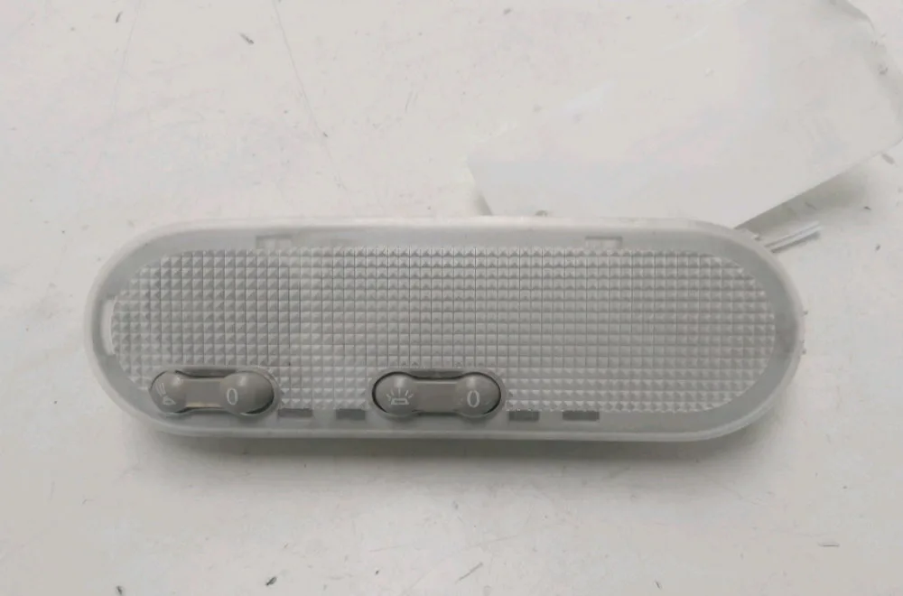 Plafonnier Renault KANGOO Express (FW0-1_) 1.5 dci 75 (fw07, fw10, fw04) (2010) 4 portes occasion