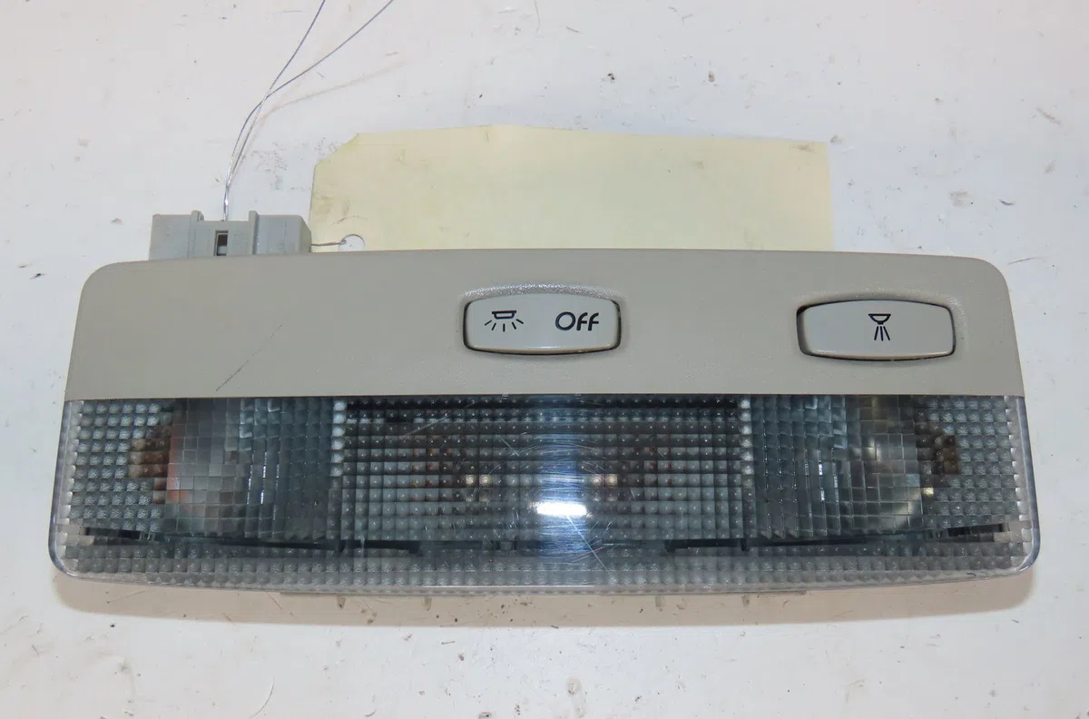 Plafonnier Renault LAGUNA II (BG0-1_) 1.9 dci (bg08, bg0g) (2001-2007) occasion