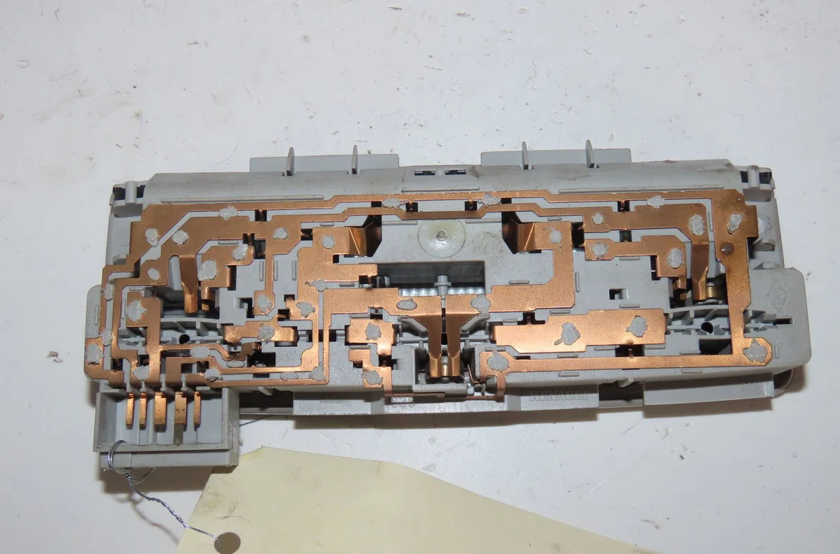 Plafonnier Renault LAGUNA II (BG0-1_) 1.9 dci (bg08, bg0g) (2001-2007) occasion