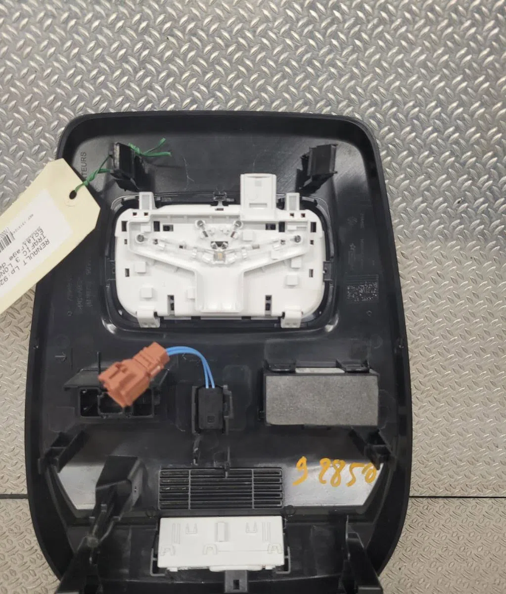 Plafonnier Renault TRAFIC III Camionnette (FG_) 1.6 dci 125 (fgmh) (2015) occasion