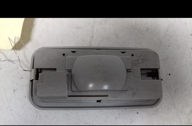 Plafonnier Seat AROSA (6H1) 1.0 (1997-2004) occasion