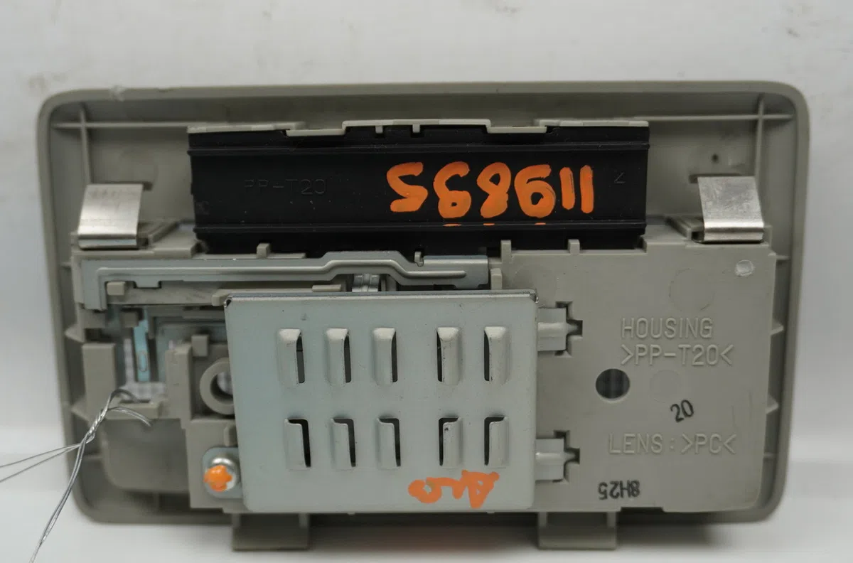 Plafonnier Suzuki SWIFT III (MZ, EZ) 1.3 (rs 413) (2005) occasion