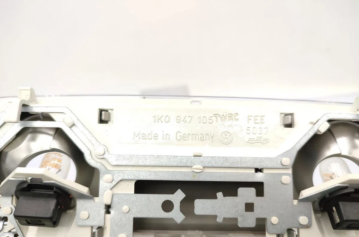 Plafonnier VOLKSWAGEN GOLF PLUS PHASE 1 occasion