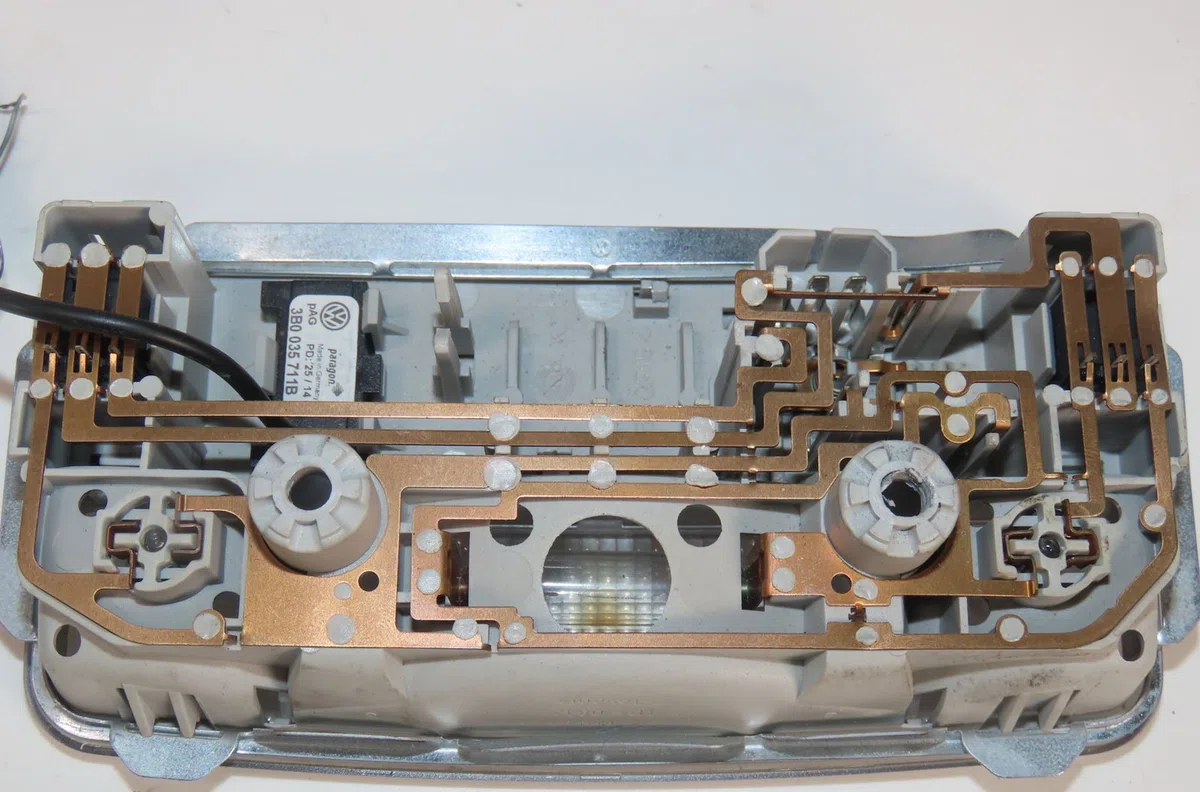 Plafonnier Volkswagen POLO V (6R1, 6C1) 1.0 (2014) occasion