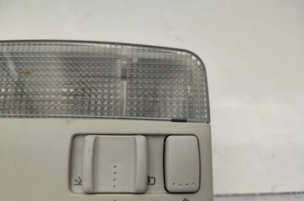 Plafonnier VOLKSWAGEN TOURAN 1 PHASE 1 occasion