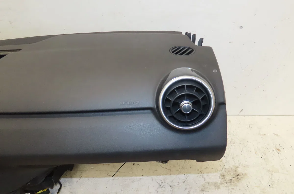 Planche de bord Audi A1 Sportback (8XA, 8XF) 1.4 tfsi (2011-2015) occasion
