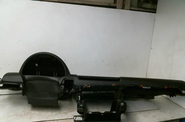 Planche de bord Bmw 1 (E81) 118 d (2006-2011) 3 portes occasion