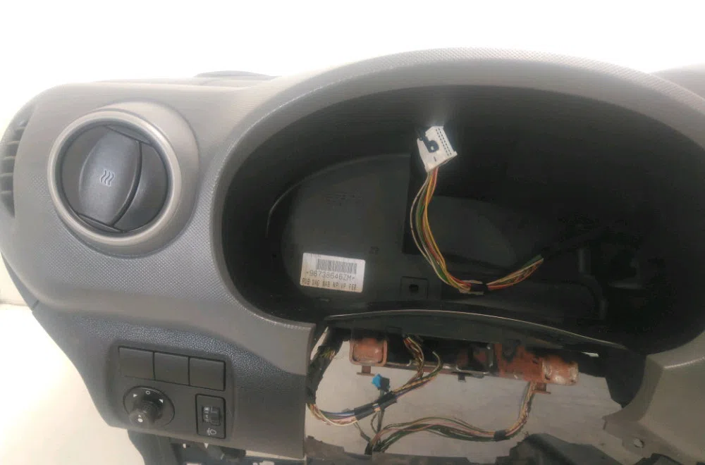 Planche de bord Citroen BERLINGO Camionnette-Monospace (B9) 1.6 hdi - bluehdi 75 (2010) 4 portes occasion