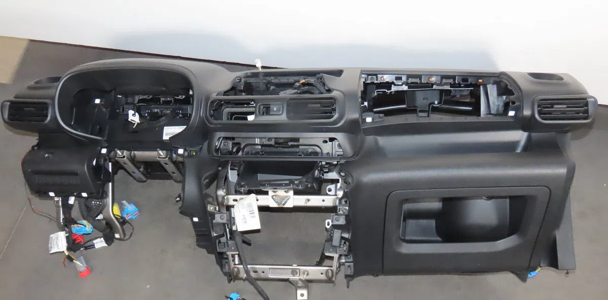 Planche de bord Citroën BERLINGO Camionnette-Monospace (K9) 1.5 bluehdi 100 (2018) occasion