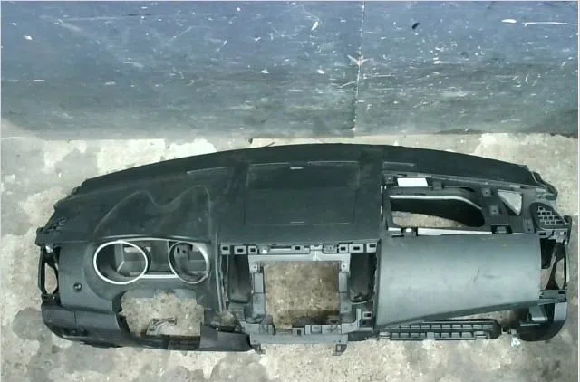 Planche de bord Citroën C-CROSSER (VU_, VV_) 2.2 hdi (2007-2012) 5 portes occasion