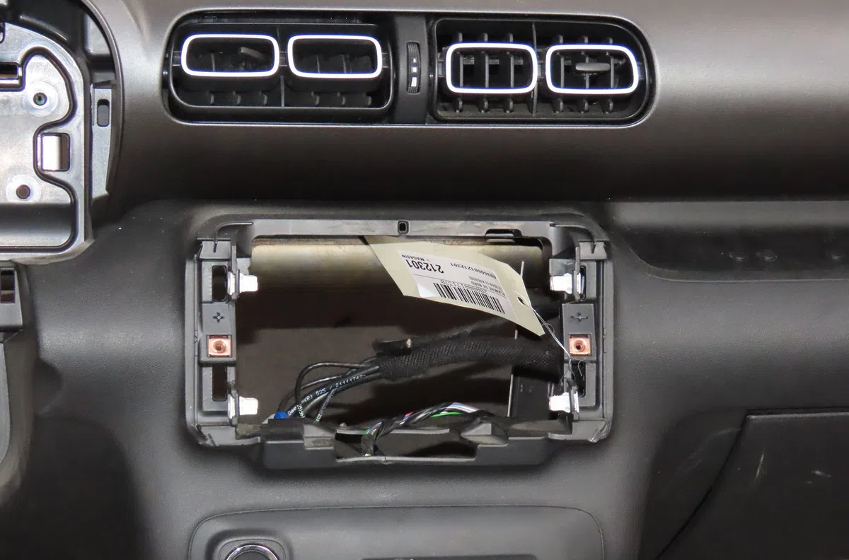 Planche de bord Citroen C3 AIRCROSS II (2R_, 2C_) 1.2 puretech 130 (2rhnyh) (2017) occasion