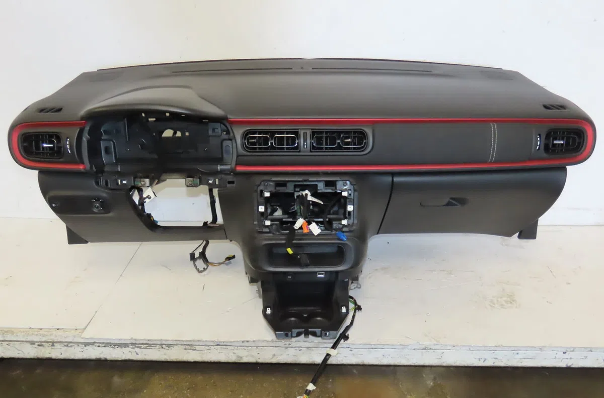 Planche de bord Citroen C3 III (SX) 1.2 puretech 82 (2018) 5 portes occasion