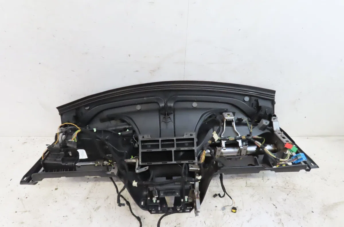 Planche de bord Citroën C4 CACTUS 1.2 thp 110 (2014) occasion