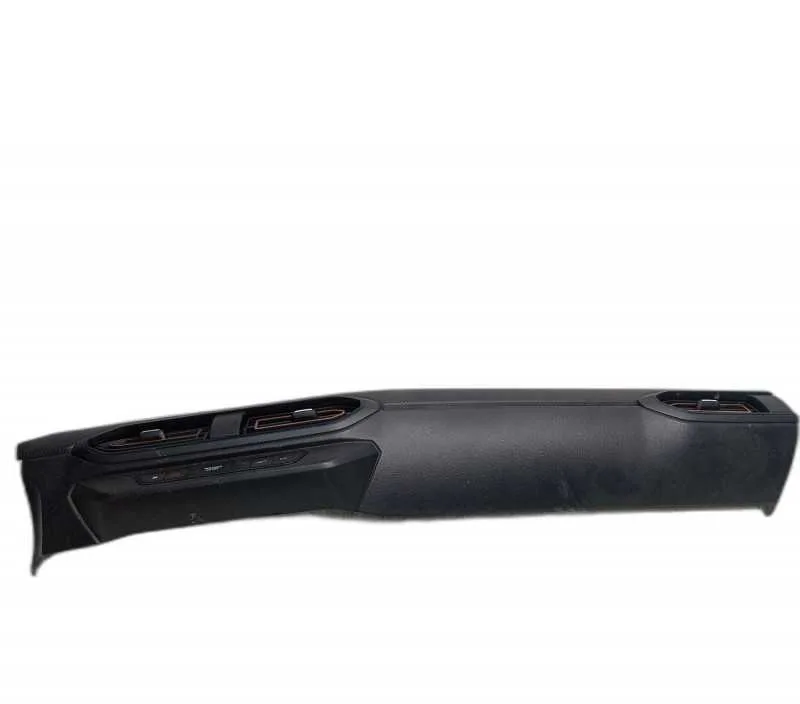 PLANCHE DE BORD DACIA SANDERO 3 683102674R