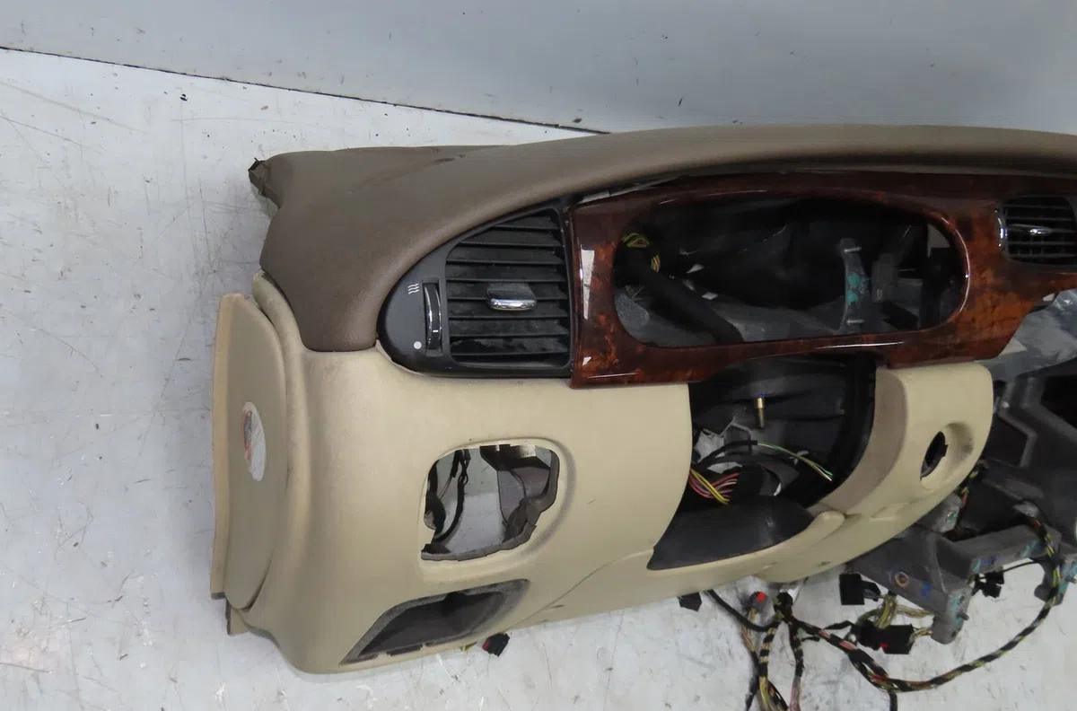 Planche de bord Jaguar XJ (X350, X358) 3.6 (2003-2009) occasion