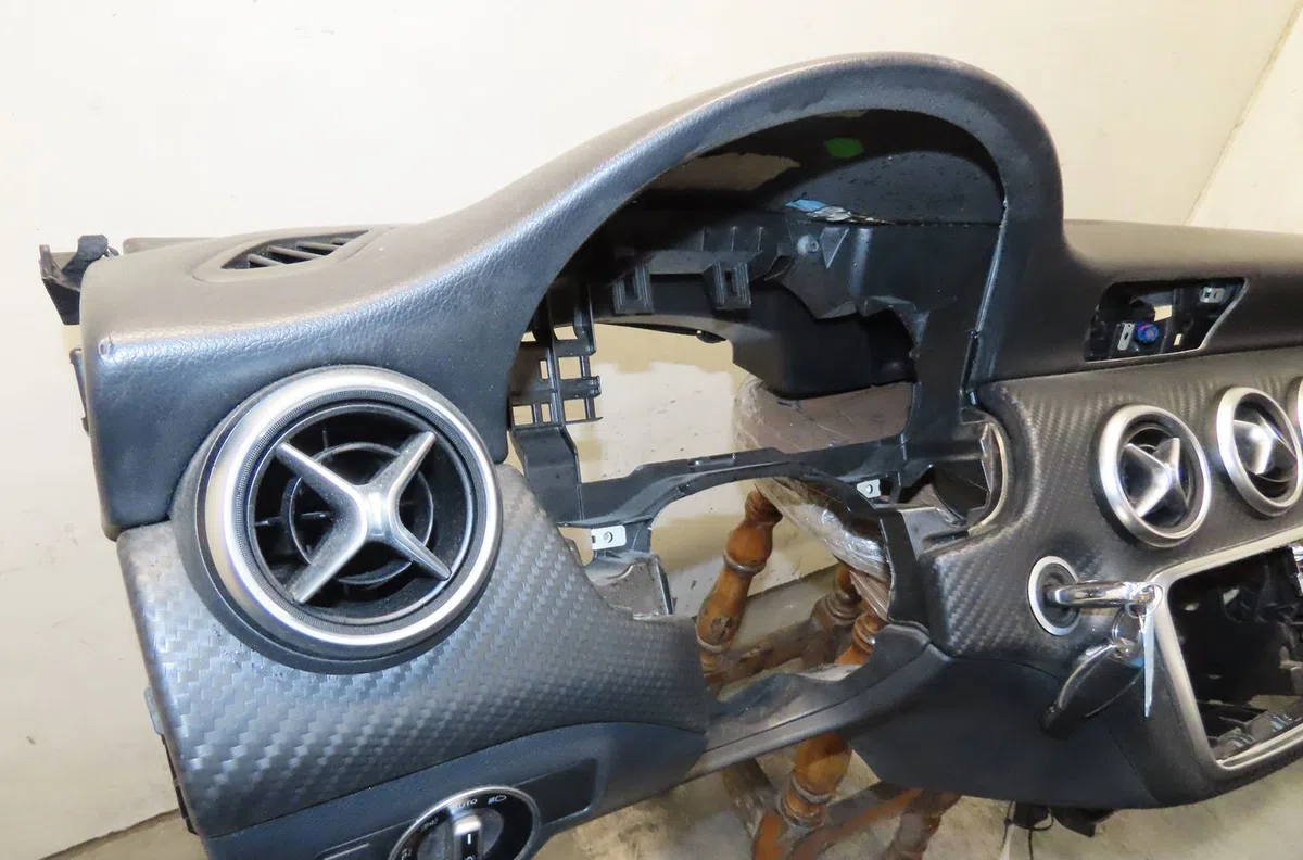 Planche de bord Mercedes-benz CLASSE A (W176) A 180 cdi (176.000) (2012-2014) occasion