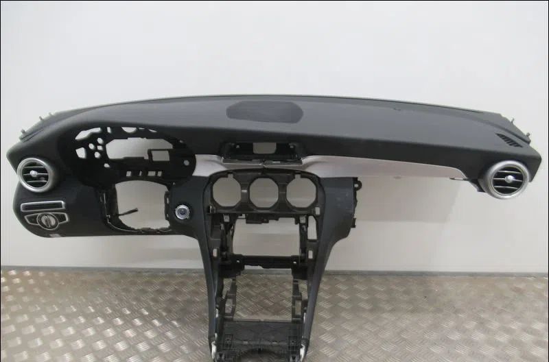 Planche de bord Mercedes-benz CLASSE C T-Model (S205) C 220 d (205.214) (2018) occasion