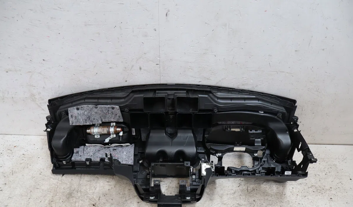 Planche de bord Mercedes-benz CLASSE GLA (X156) Gla 200 (156.943) (2013) occasion