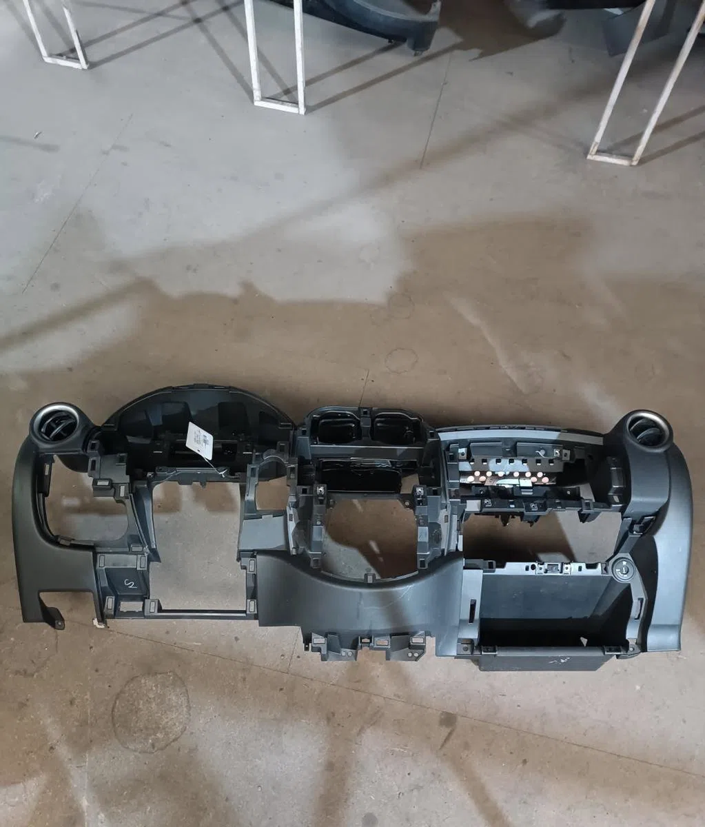Planche de bord Nissan MICRA IV (K13K) 1.2 (2010-2015) occasion