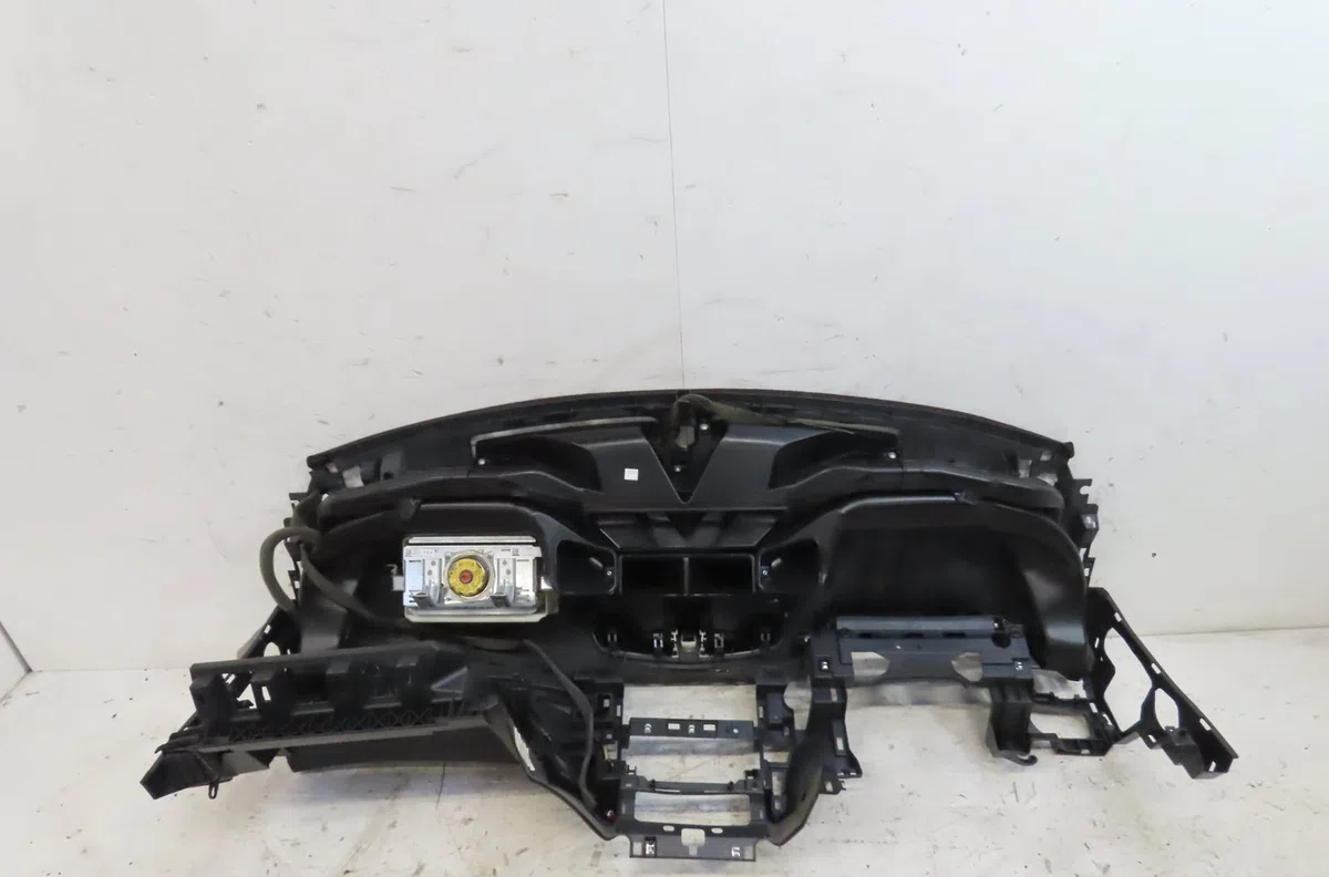 Planche de bord Nissan QASHQAI II SUV (J11, J11_) 1.2 dig-t (2013) occasion