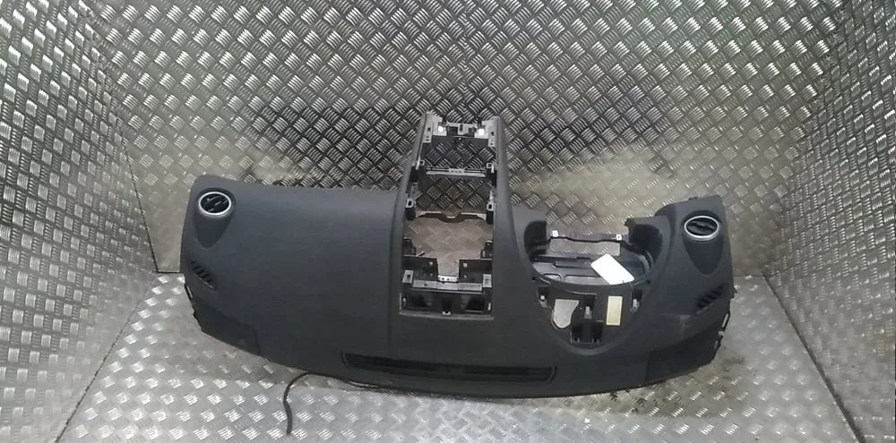 Planche de bord Nissan QASHQAI - QASHQAI 2 I (J10, NJ10, JJ10E) 1.5 dci (2010-2013) 5 portes occasion