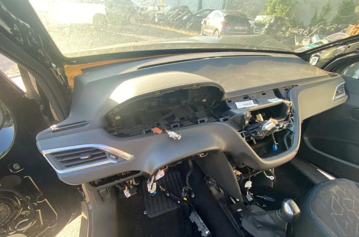Planche de bord PEUGEOT 2008 1 PHASE 2 occasion