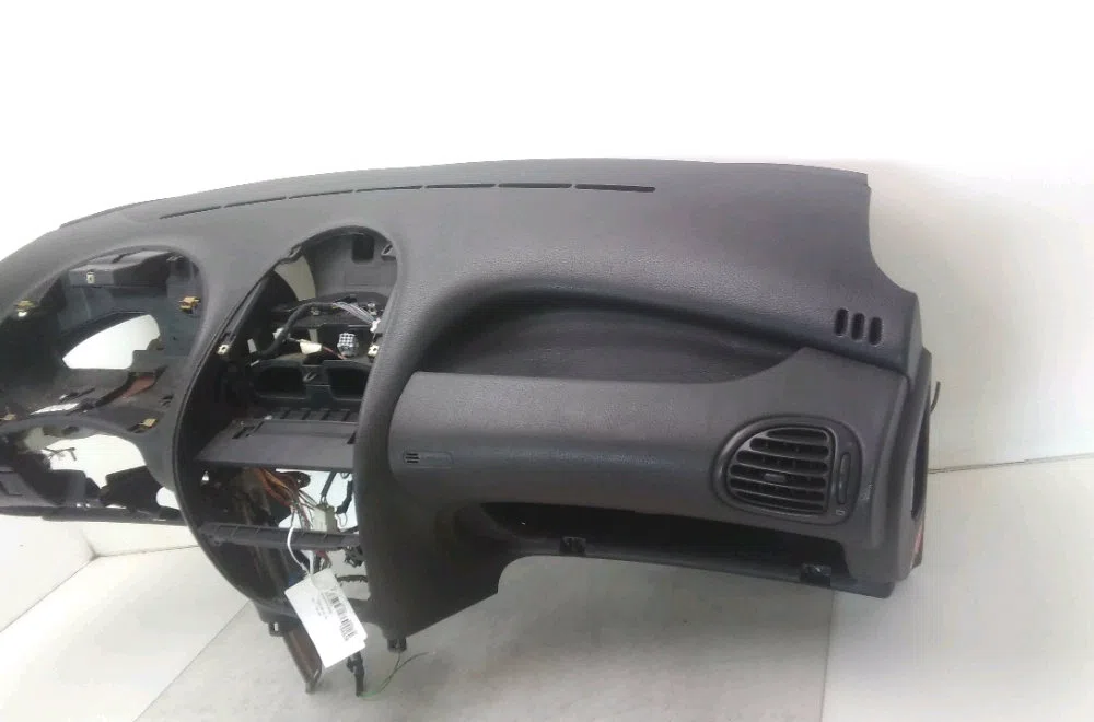 Planche de bord Peugeot 206 3-5 portes (2A-C) 1.4 i (1998-2012) 3 portes occasion
