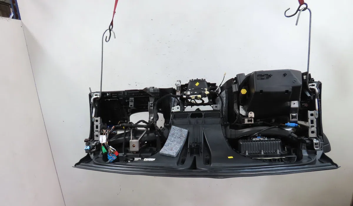 Planche de bord PEUGEOT 208 2014 occasion