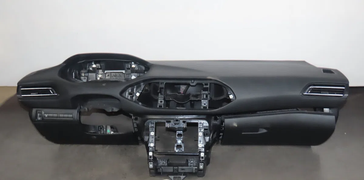 Planche de bord Peugeot 308 II (LB_, LP_, LW_, LH_, L3_) 1.6 hdi (2013-2021) occasion