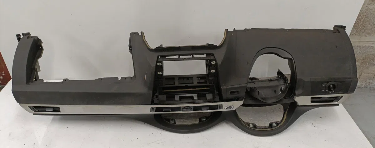 Planche de bord Peugeot 508 SW I (8E_) 1.6 thp (2010-2018) occasion