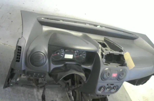 Planche de bord Peugeot BIPPER (AA_) 1.4 hdi (2008) 3 portes occasion