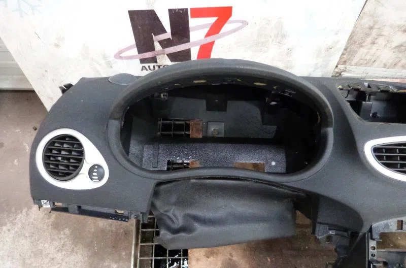 Planche de bord RENAULT CLIO 3 PHASE 1 BREAK occasion