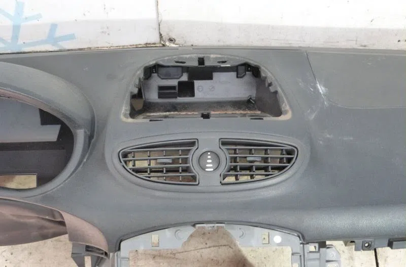 Planche de bord RENAULT CLIO 3 PHASE 1 occasion