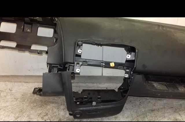 Planche de bord Renault CLIO IV (BH_) 0.9 tce 90 (2012) 5 portes occasion