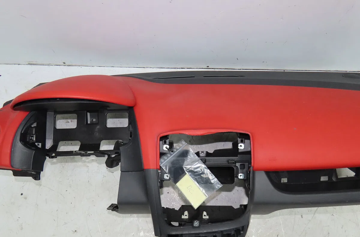 Planche de bord Renault CLIO IV (BH_) 1.5 dci 90 (2012) 5 portes occasion