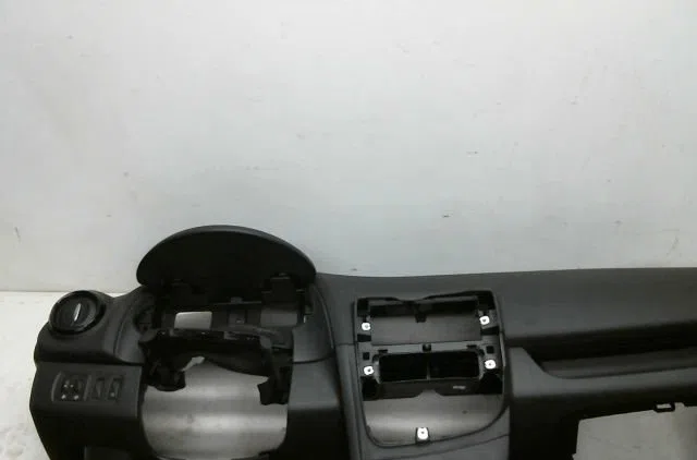 Planche de bord Renault CLIO IV (BH_) 1.5 dci 90 (2012) 5 portes occasion