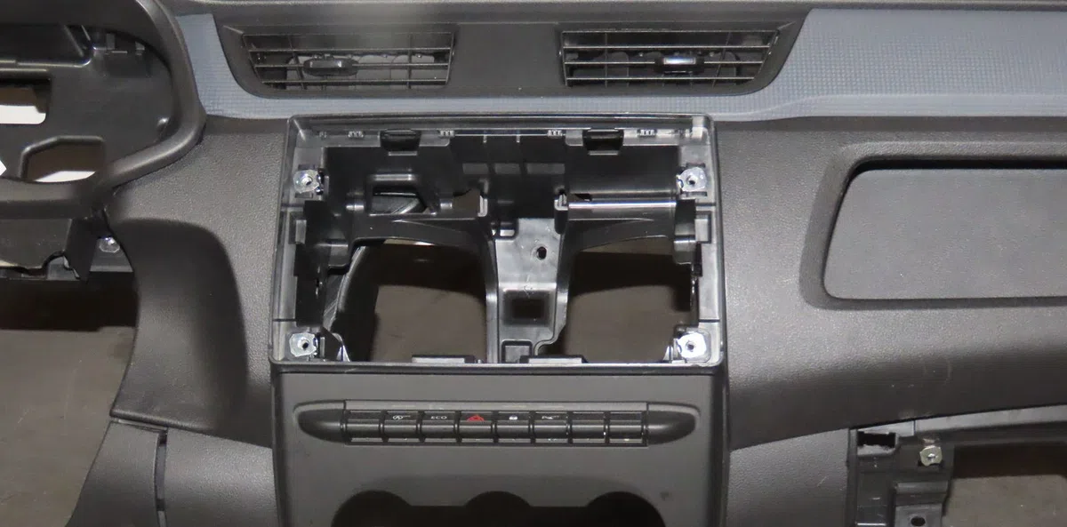 Planche de bord Renault EXPRESS Camionnette-Monospace 1.5 blue dci 95 (f6ab) (2021) occasion