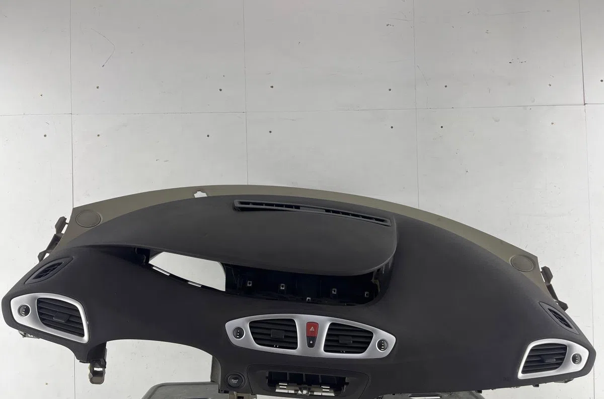 Planche de bord RENAULT GRAND SCENIC 3 PHASE 1 occasion