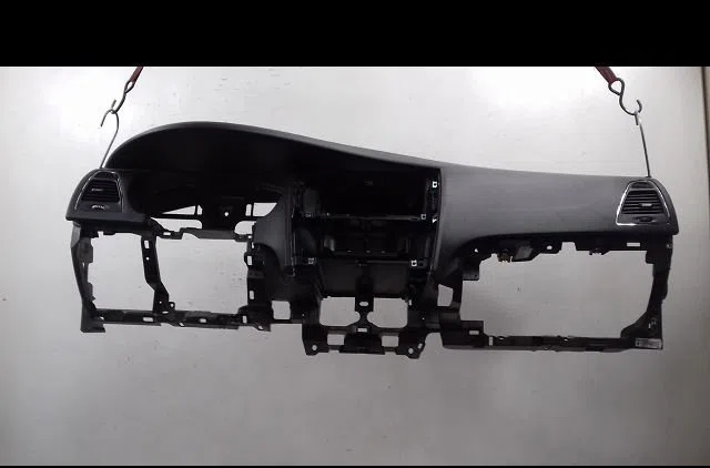 Planche de bord Renault LATITUDE (L70_) 2.0 dci 150 (l70h) (2011) occasion