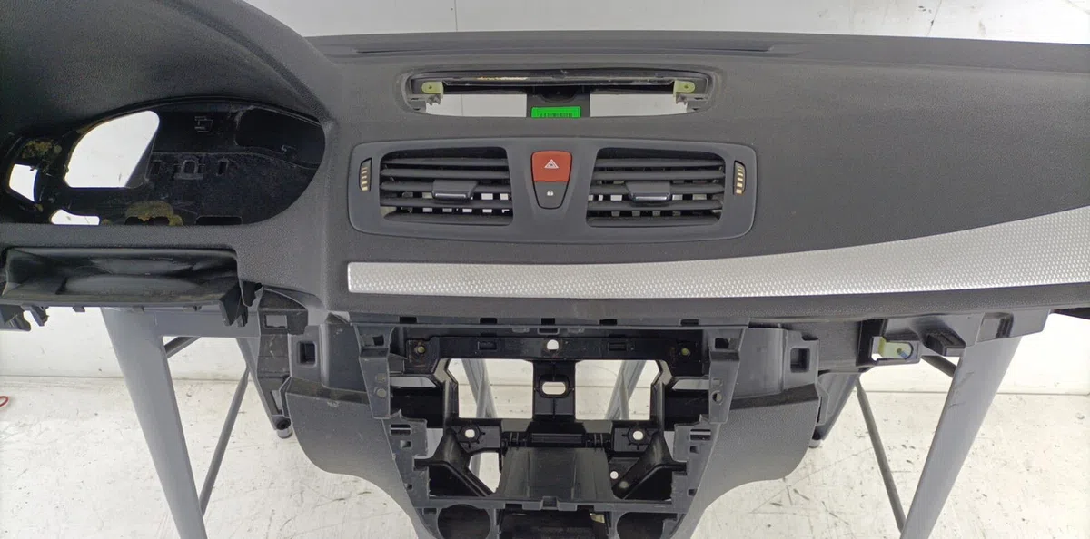 Planche de bord RENAULT MEGANE 3 PHASE 1 occasion
