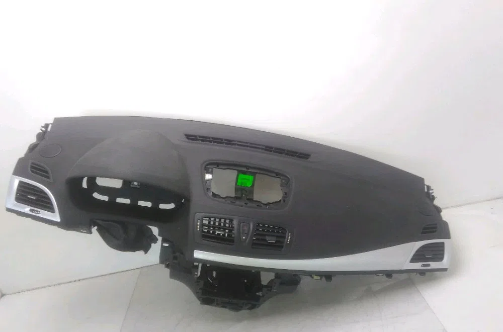 Planche de bord Renault MEGANE III Coupé (DZ0-1_) 1.5 dci (dz09, dz0d, dz1f, dz1g, dz14, dz29) (2009-2015) 3 portes occa
