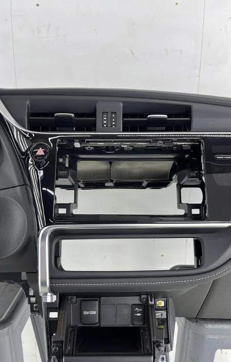 Planche de bord TOYOTA AURIS 2 PHASE 2 occasion
