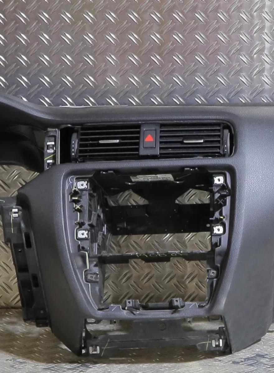 Planche de bord VOLKSWAGEN JETTA 4 occasion