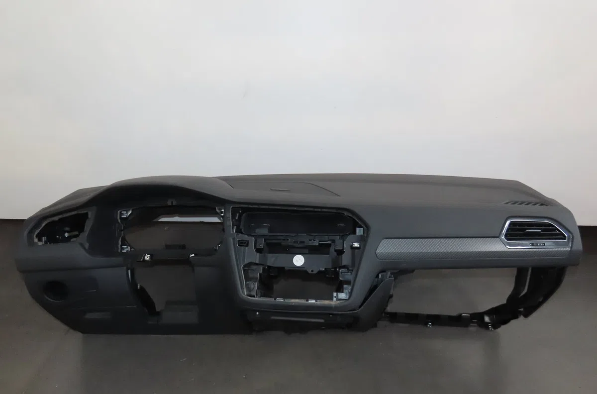 Planche de bord Volkswagen TIGUAN (AD1, AX1) 1.4 ehybrid (2020) occasion