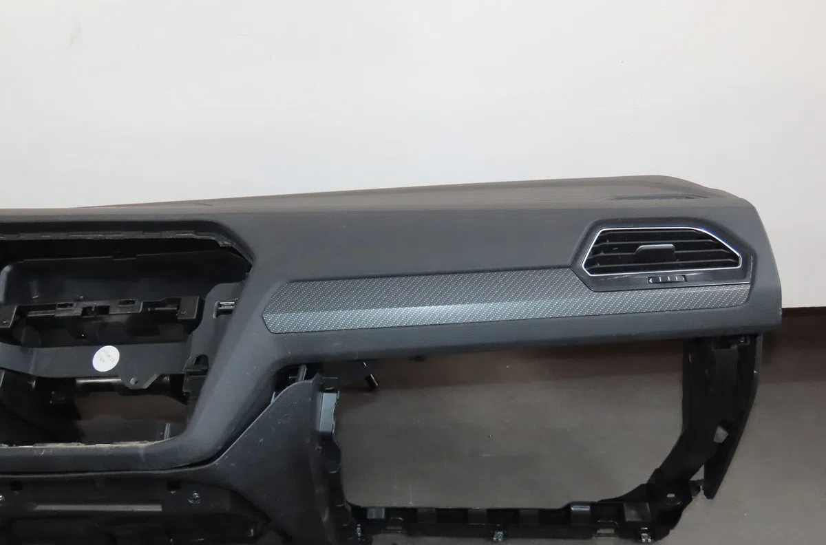 Planche de bord Volkswagen TIGUAN (AD1, AX1) 1.4 ehybrid (2020) occasion