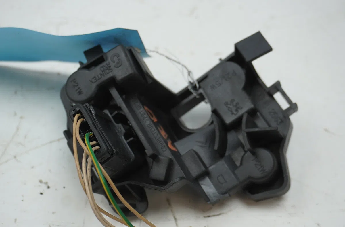 Platine feu ard Peugeot 206 3-5 portes (2A-C) 1.6 hdi 110 (2004-2007) occasion
