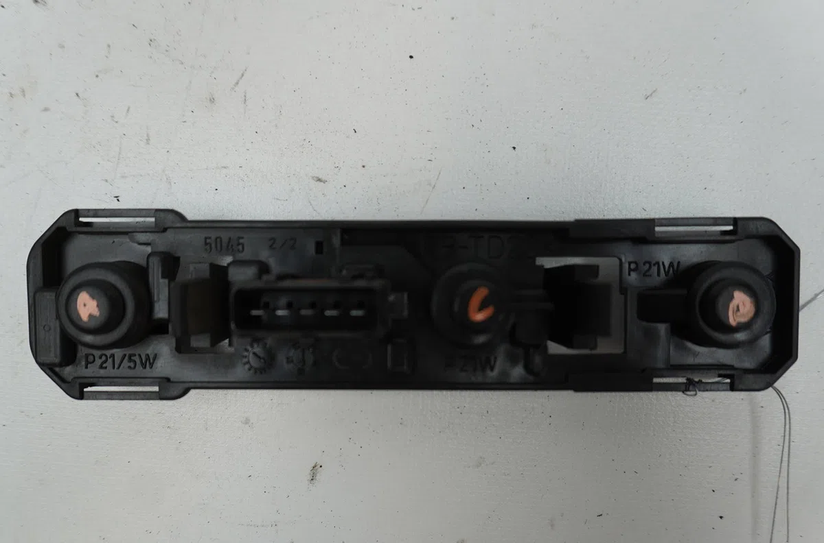 Platine feu ard Peugeot 306 Break (7E, N3, N5) 1.8 16v (1997-2002) occasion